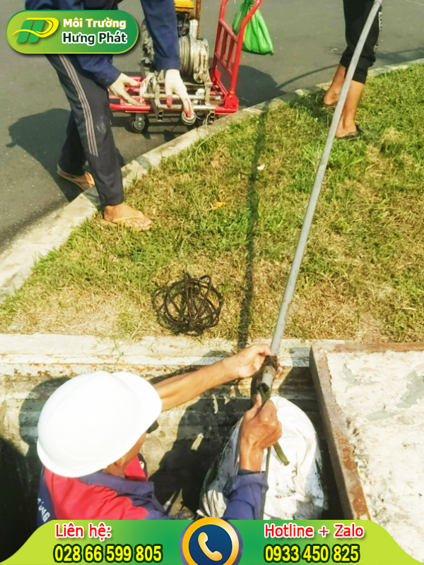 Sử dụng phương ph&aacute;p vật l&yacute; để loại bỏ b&ugrave;n thải